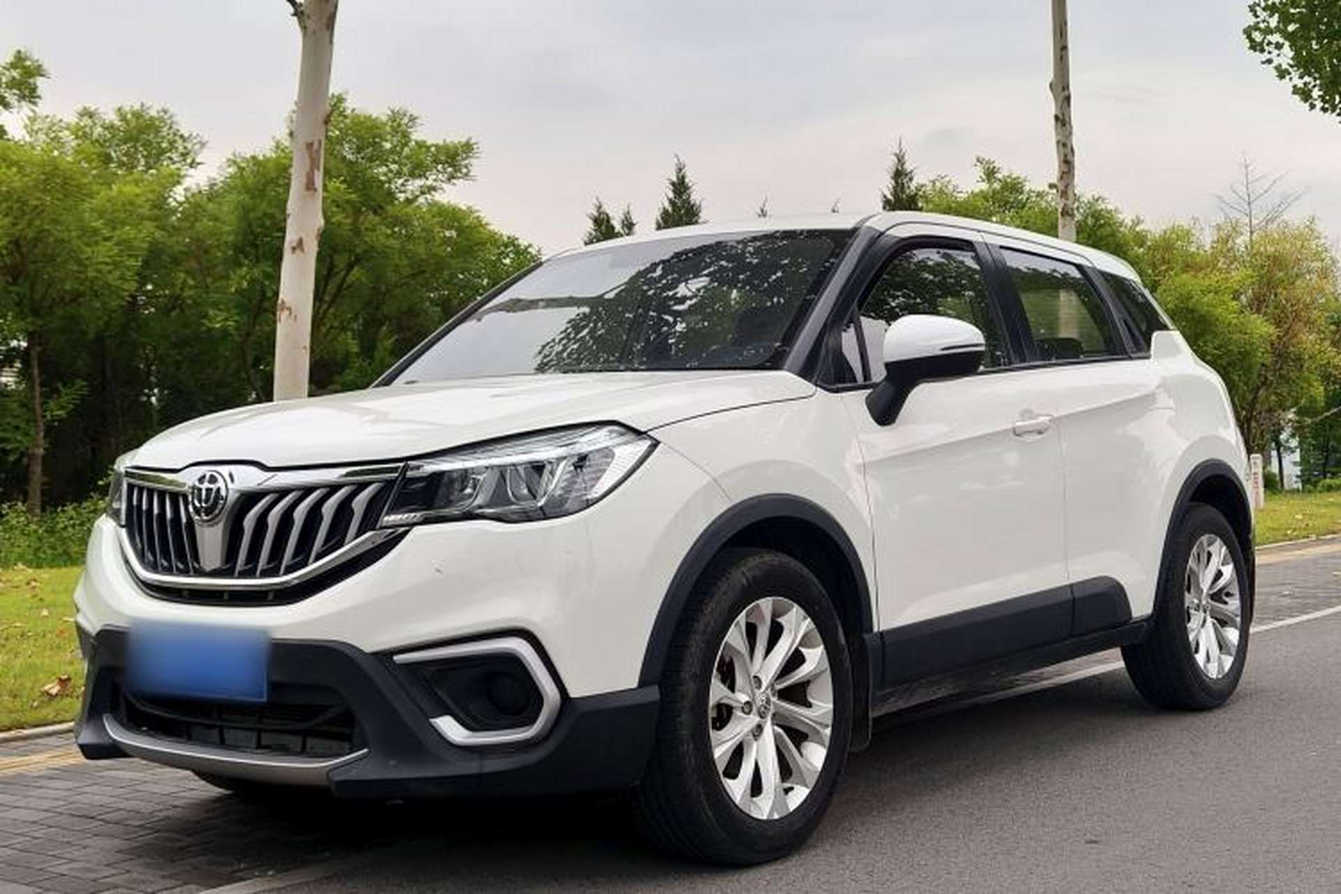 Used Brilliance V3 2020 1.6L Manual Classic Model Front Left 45 Deg
