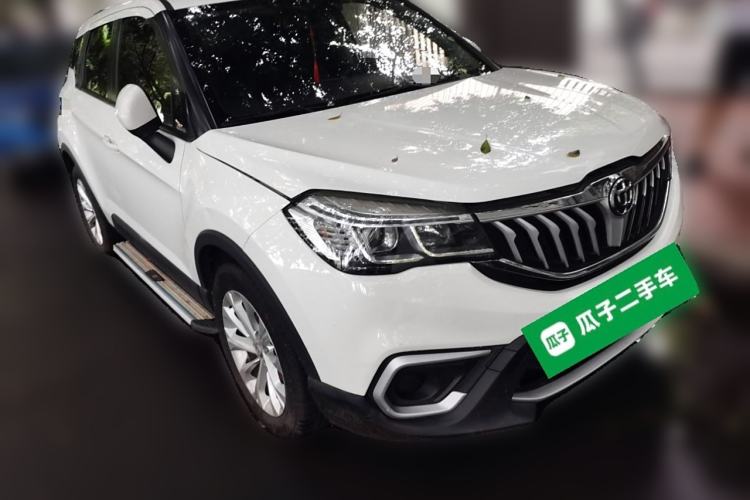 Used Brilliance V3 2020 1.6L Manual Comfort Starry Edition Front Right 45 Deg