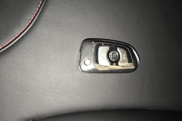 Used Brilliance V3 2020 1.6L Manual Classic Model Interior 1