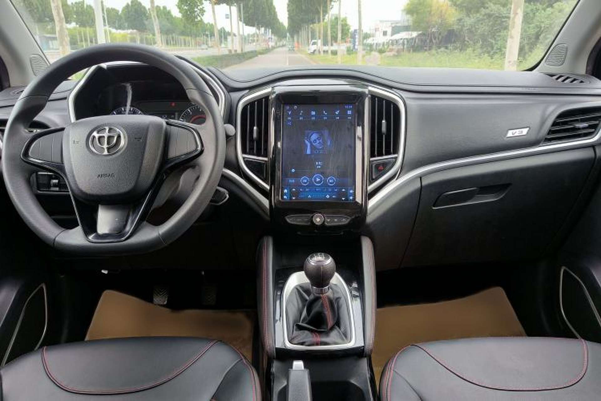 Used Brilliance V3 2020 1.6L Manual Classic Model Interior 2