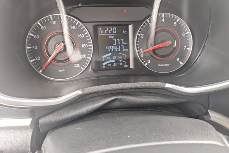 Used Brilliance V3 2020 1.6L Manual Classic Model Odometer Close Up