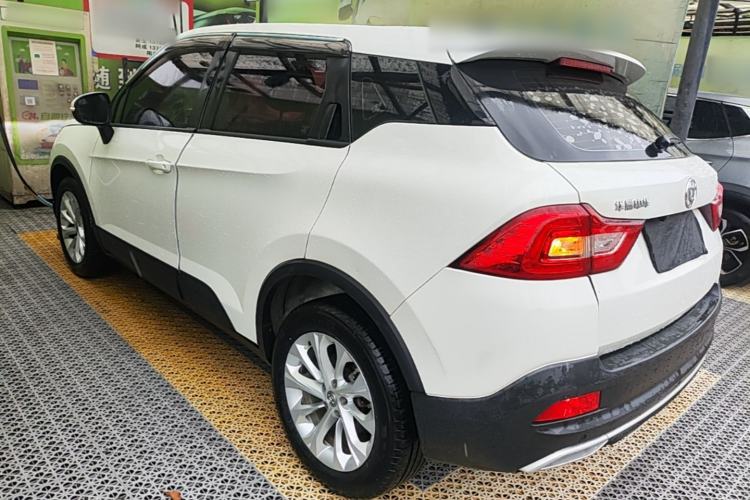 Used Brilliance V3 2020 1.6L Manual Comfort Starry Edition Rear Left 45 Deg