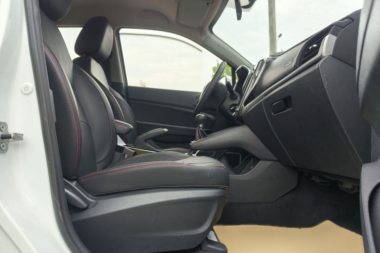 Used Brilliance V3 2020 1.6L Manual Classic Model Right Front Seat