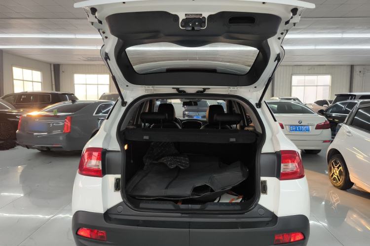 Used Brilliance V3 2020 1.6L Manual Classic Model Trunk