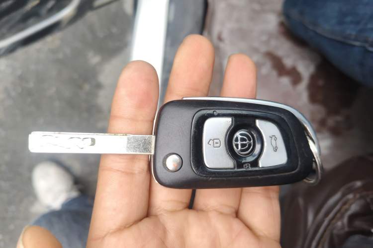 Used Brilliance V3 2020 1.6L Manual Comfort Starry Edition Vehicle Key