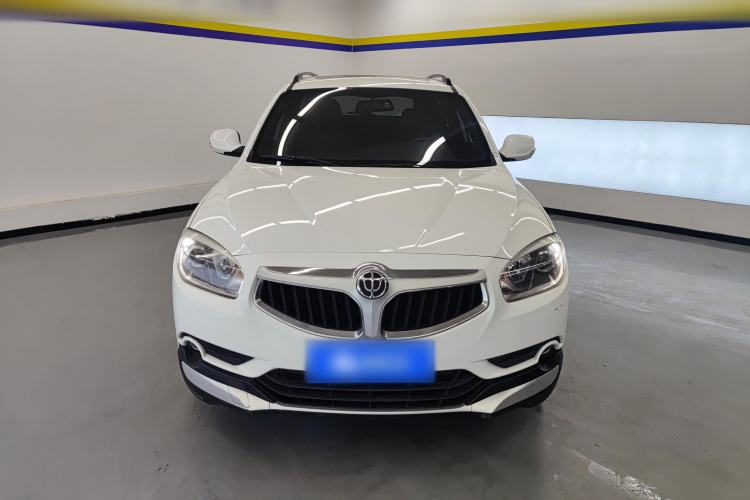 Used Brilliance V5 2016 1.5T Automatic Two-Wheel Drive Smart Version Front