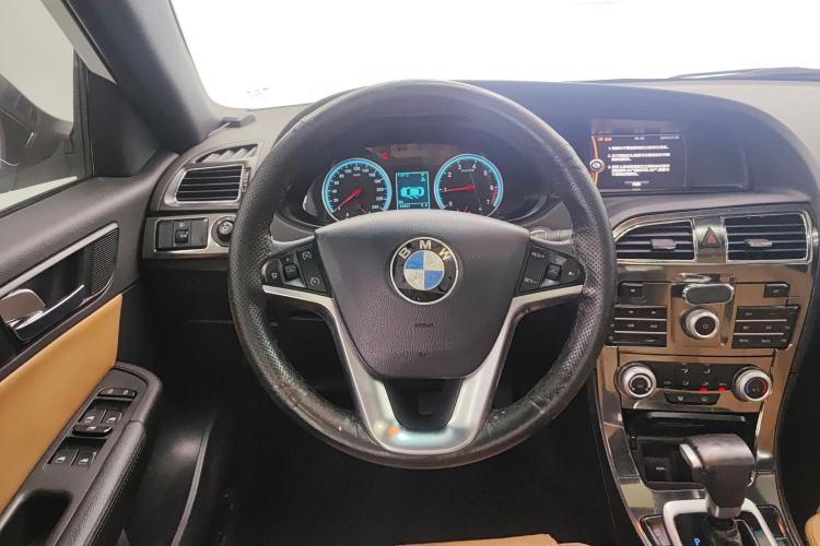 Used Brilliance V5 2016 1.5T Automatic Two-Wheel Drive Smart Version Steering Wheel