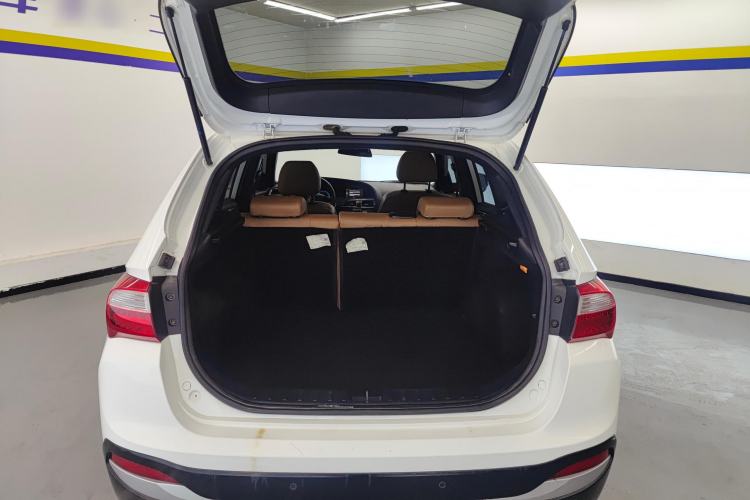 Used Brilliance V5 2016 1.5T Automatic Two-Wheel Drive Smart Version Trunk