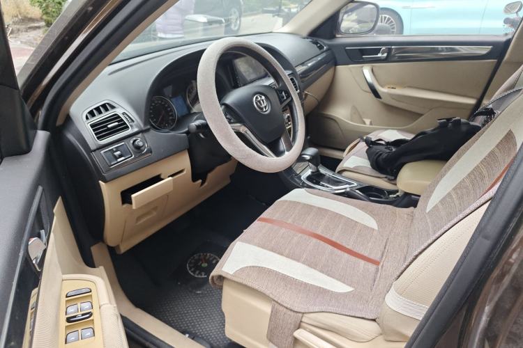 Used Brilliance V5 2012 1.6L Automatic Comfort Edition Driver Seat