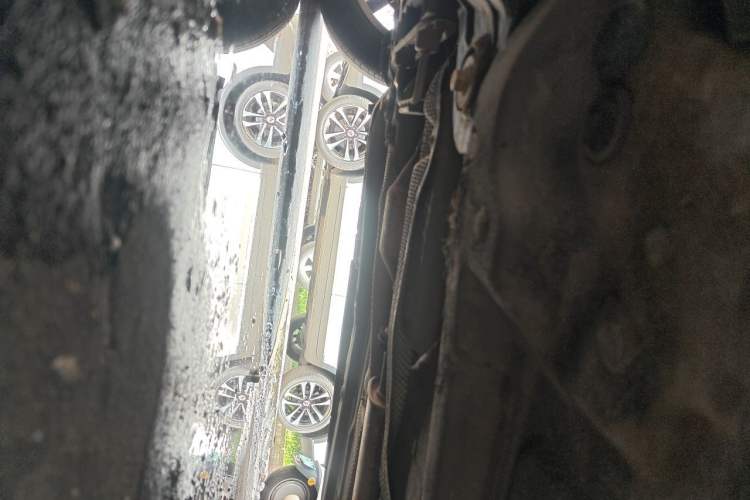 Used Brilliance V5 2012 1.5T Automatic Two-Wheel Drive Sport Version Chassis Front Left