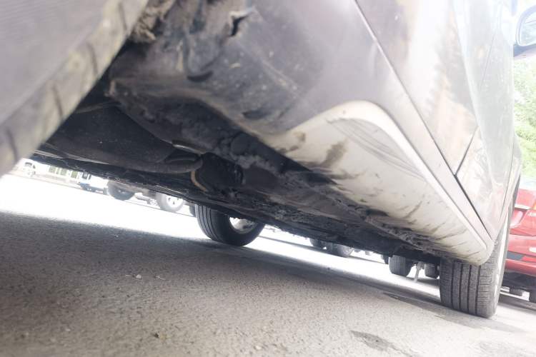 Used Brilliance V5 2012 1.5T Automatic Two-Wheel Drive Sport Version Chassis Rear Right