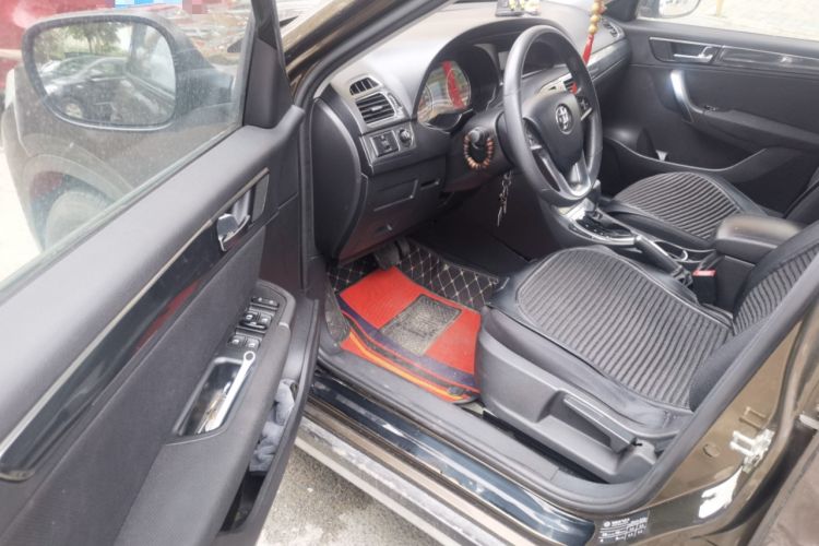 Used Brilliance V5 2012 1.5T Automatic Two-Wheel Drive Sport Version Driver Seat