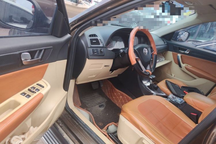 Used Brilliance V5 2012 1.6L Automatic Comfort Edition Driver Seat