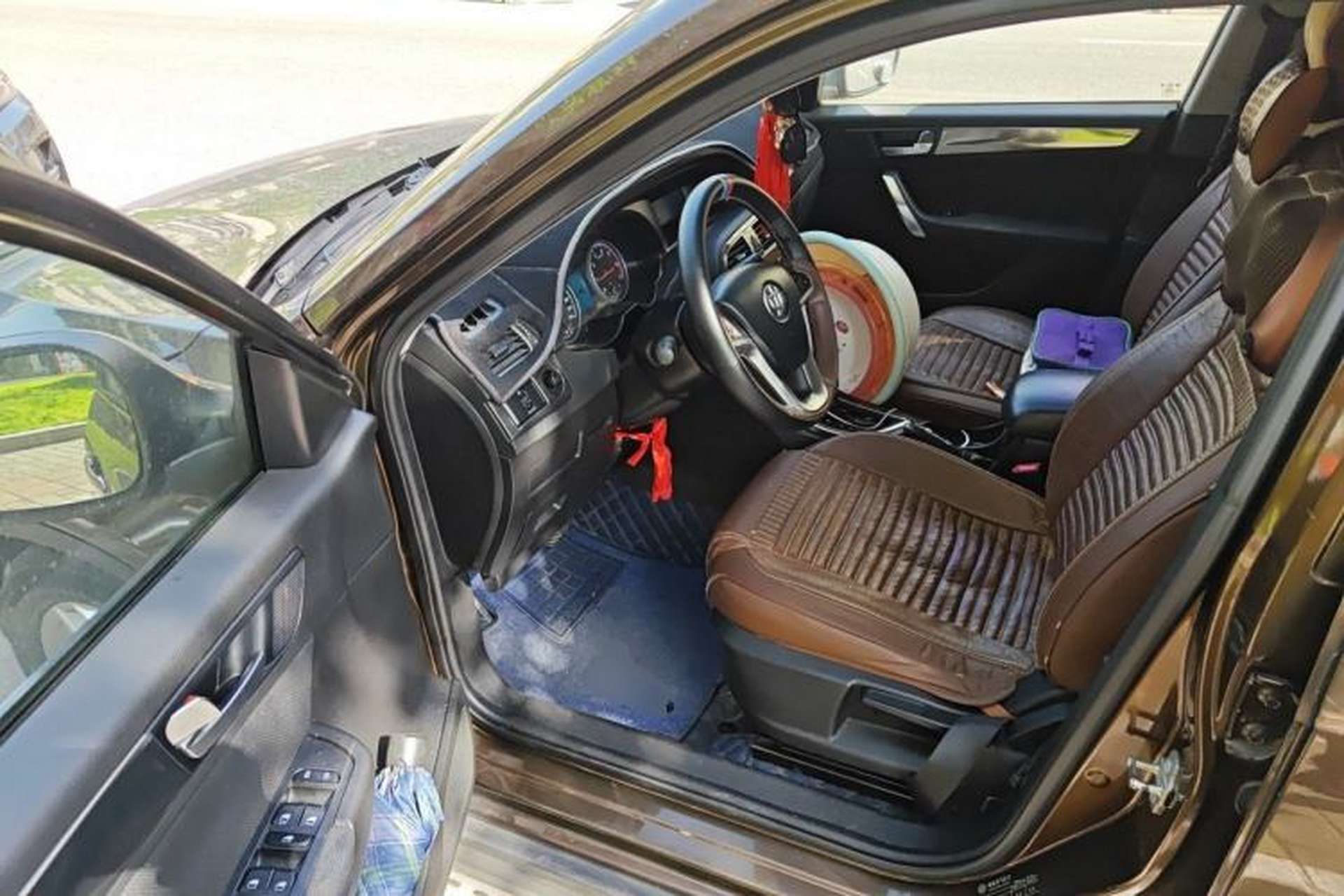 Used Brilliance V5 2012 1.5T Automatic Two-Wheel Drive Sport Version Driver Seat