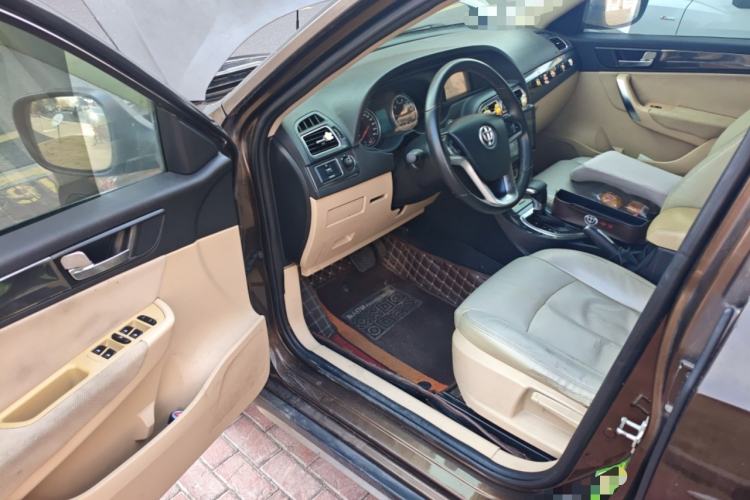 Used Brilliance V5 2012 1.5T Automatic Two-Wheel Drive Luxury Version Driver Seat