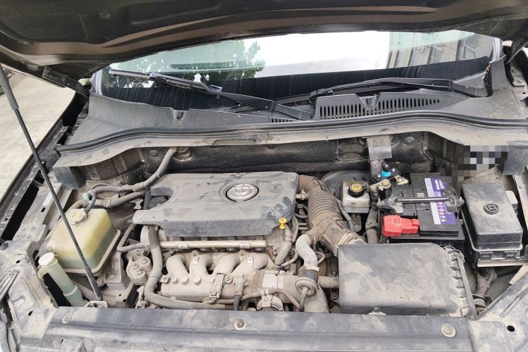 Used Brilliance V5 2012 1.5T Automatic Two-Wheel Drive Sport Version Engine Bay