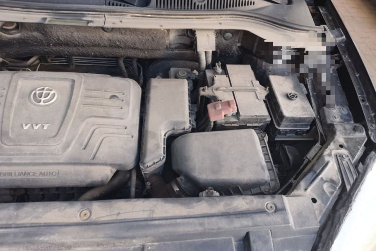 Used Brilliance V5 2012 1.6L Automatic Luxury Version Engine Bay Left
