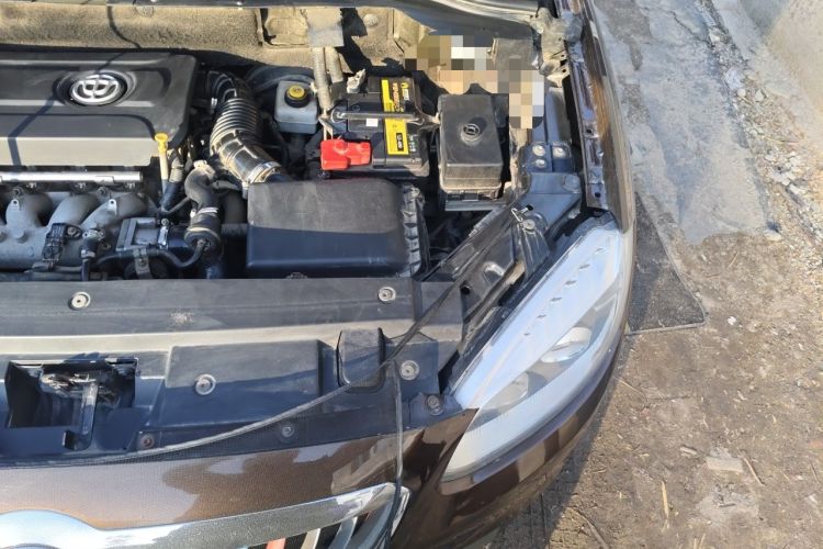 Used Brilliance V5 2012 1.5T Automatic Two-Wheel Drive Sport Version Engine Bay Left