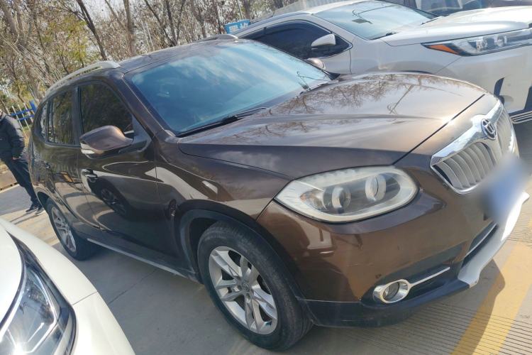 Used Brilliance V5 2012 1.5T Automatic Two-Wheel Drive Sport Version Exterior 2