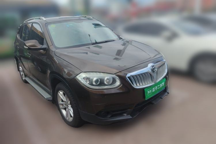 Used Brilliance V5 2012 1.6L Automatic Comfort Edition Front Right 45 Deg