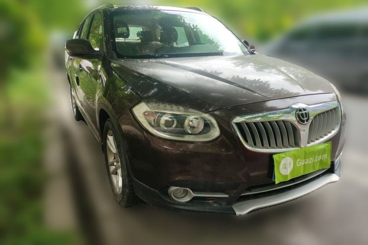 Used Brilliance V5 2012 1.6L Automatic Luxury Version Front Right 45 Deg