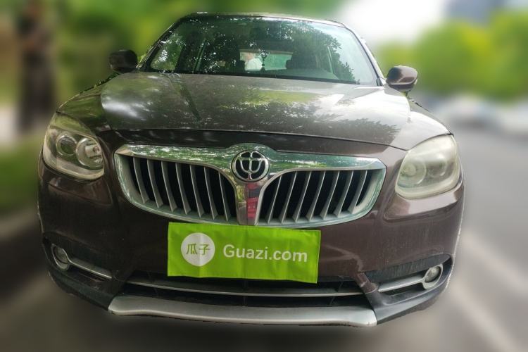 Used Brilliance V5 2012 1.6L Automatic Luxury Version Front