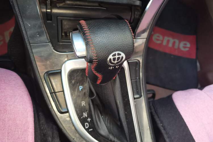 Used Brilliance V5 2012 1.6L Automatic Luxury Version Gear Lever