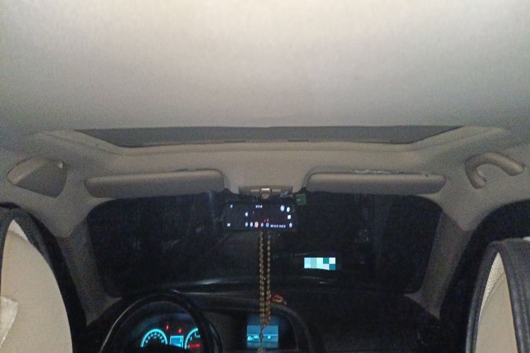 Used Brilliance V5 2012 1.6L Automatic Luxury Version Headliner