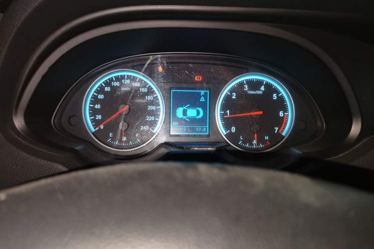Used Brilliance V5 2012 1.6L Automatic Comfort Edition Instrument Cluster