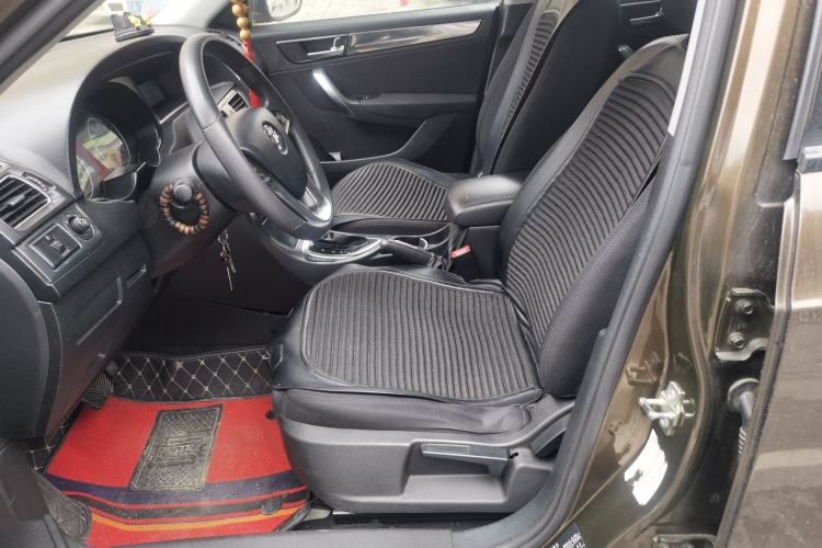 Used Brilliance V5 2012 1.5T Automatic Two-Wheel Drive Sport Version Left Front Seat