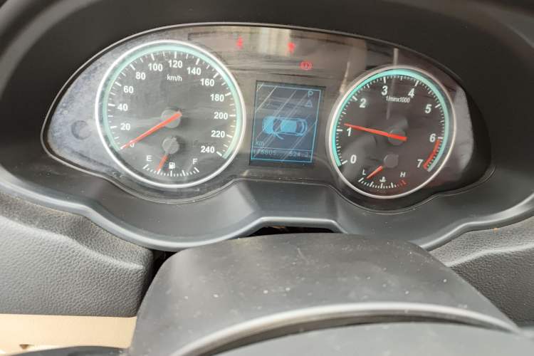 Used Brilliance V5 2012 1.6L Automatic Comfort Edition Odometer Close Up
