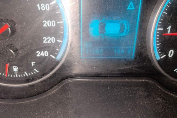 Used Brilliance V5 2012 1.5T Automatic Two-Wheel Drive Sport Version Odometer Close Up
