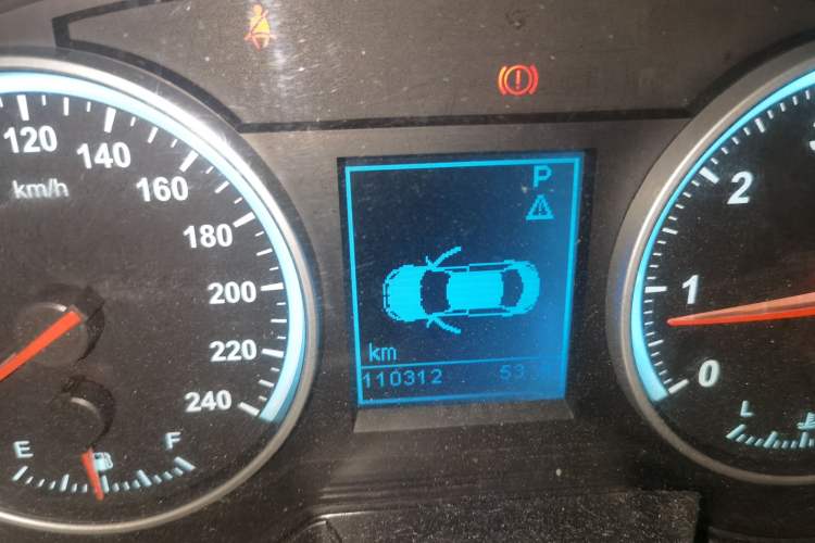 Used Brilliance V5 2012 1.6L Automatic Comfort Edition Odometer Close Up
