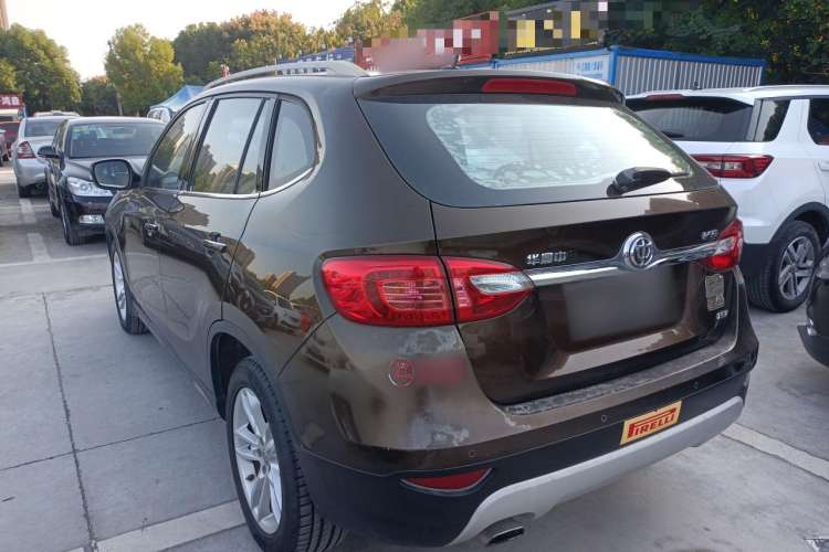 Used Brilliance V5 2012 1.5T Manual Two-Wheel Drive Luxury Version Rear Left 45 Deg