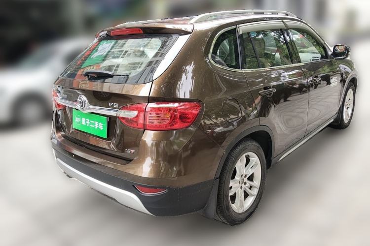 Used Brilliance V5 2012 1.5T Automatic Two-Wheel Drive Sport Version Rear Right 45 Deg
