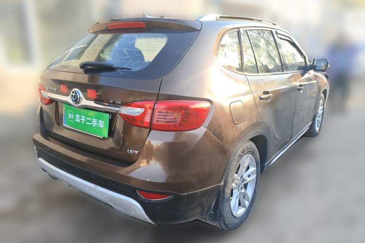 Used Brilliance V5 2012 1.5T Automatic Two-Wheel Drive Sport Version Rear Right 45 Deg