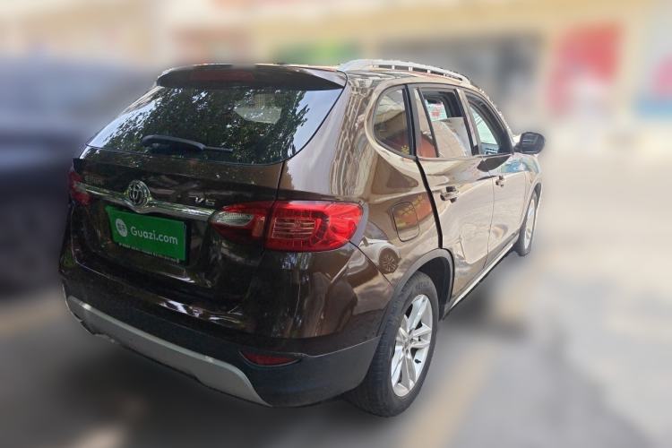Used Brilliance V5 2012 1.5T Automatic Two-Wheel Drive Sport Version Rear Right 45 Deg
