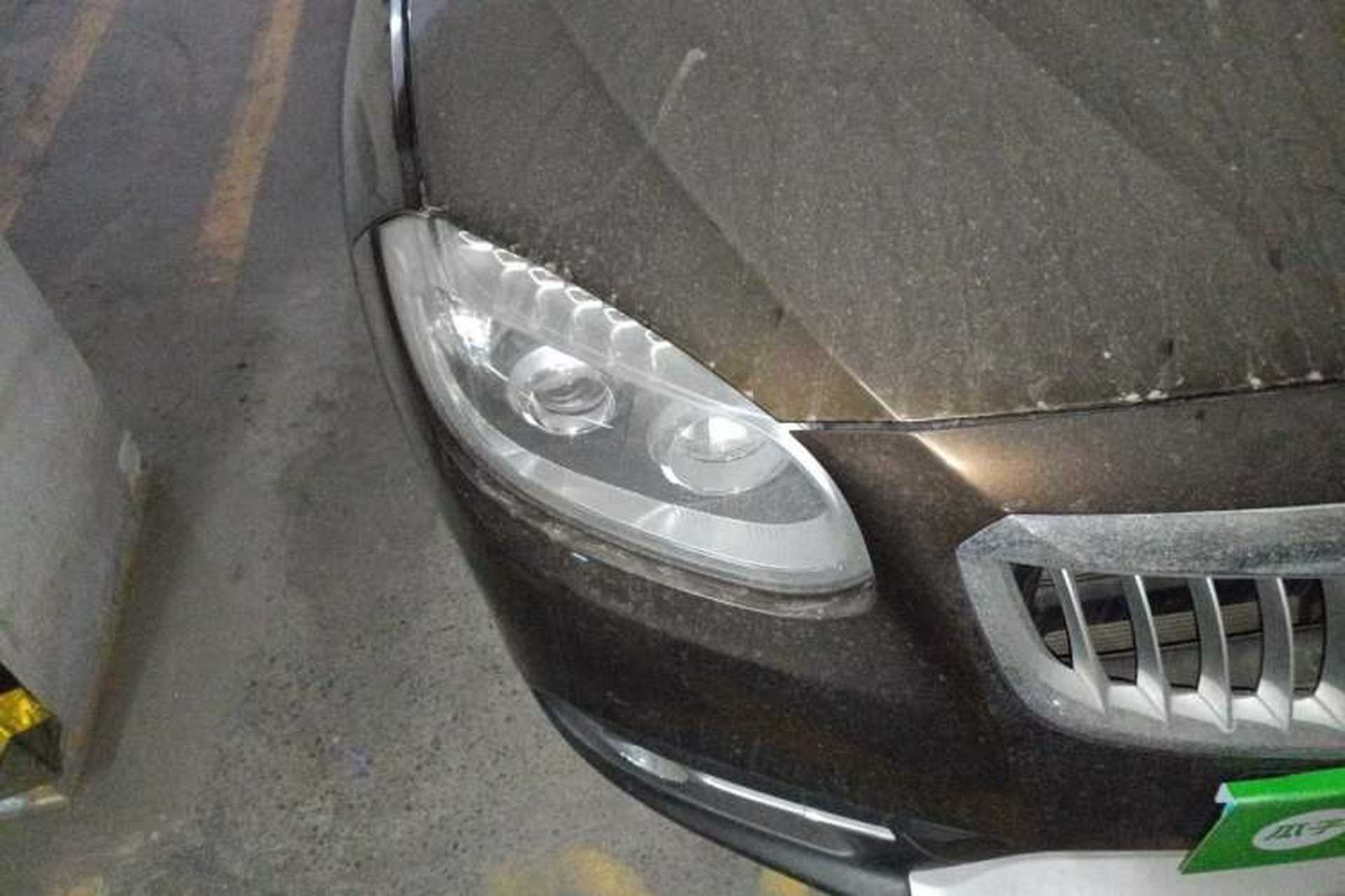 Used Brilliance V5 2012 1.6L Automatic Luxury Version Right Front Headlight