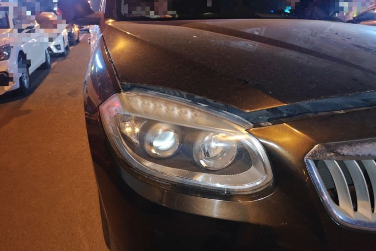 Used Brilliance V5 2012 1.6L Automatic Comfort Edition Right Front Headlight