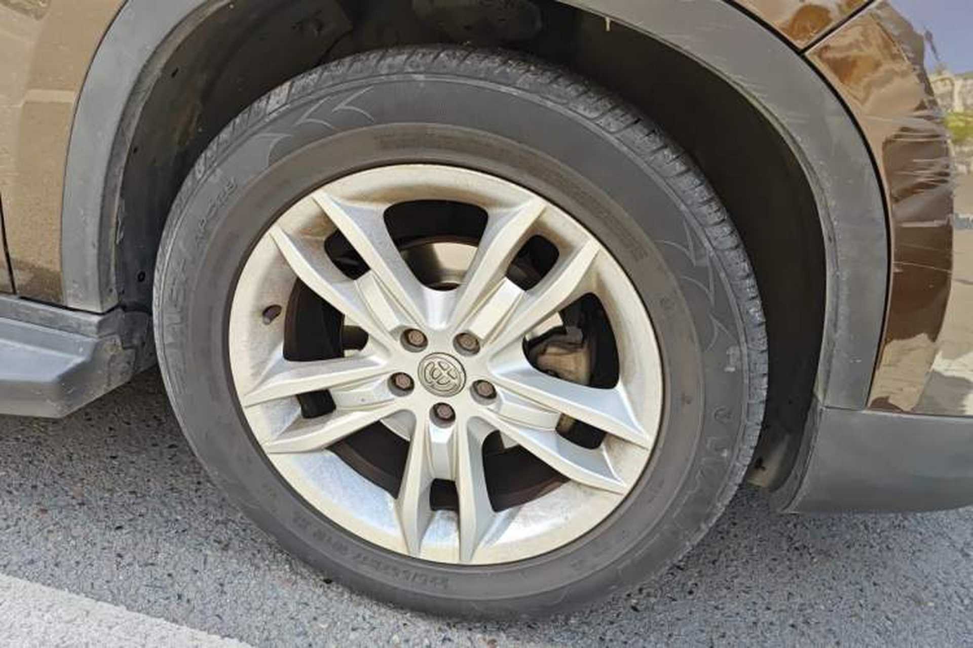 Used Brilliance V5 2012 1.5T Automatic Two-Wheel Drive Sport Version Right Front Wheel Hub