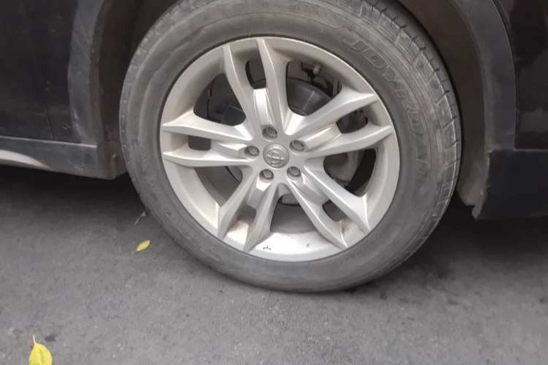 Used Brilliance V5 2012 1.5T Automatic Two-Wheel Drive Sport Version Right Front Wheel Hub