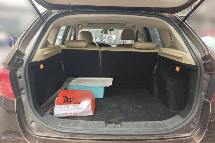 Used Brilliance V5 2012 1.6L Automatic Luxury Version Trunk