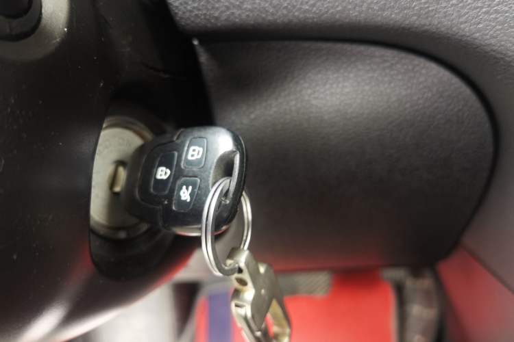 Used Brilliance V5 2012 1.5T Automatic Two-Wheel Drive Sport Version Vehicle Key