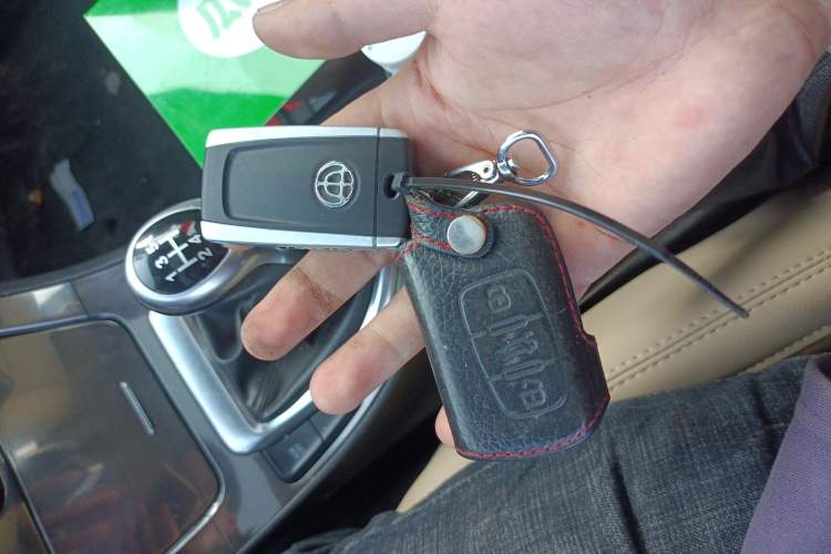 Used Brilliance V5 2012 1.5T Manual Two-Wheel Drive Luxury Version Vehicle Key