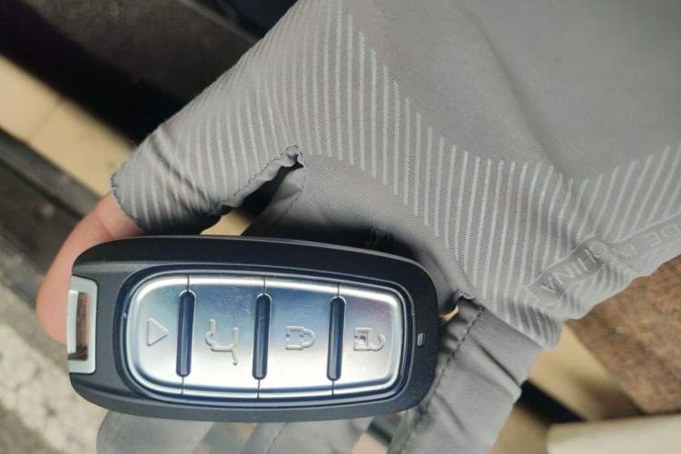 Used Brilliance V5 2012 1.6L Automatic Luxury Version Vehicle Key