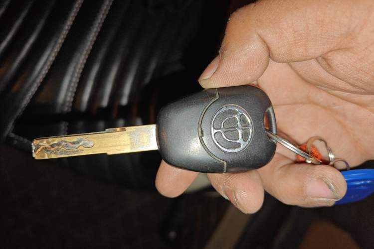 Used Brilliance V5 2012 1.6L Automatic Comfort Edition Vehicle Key