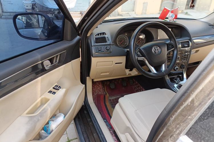 Used Brilliance V5 2012 1.6L Manual Luxury Model Driver Seat