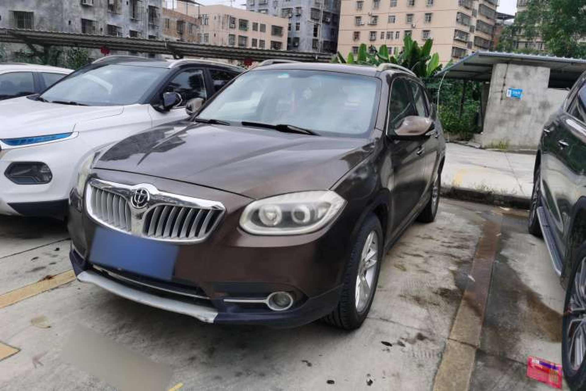Used Brilliance V5 2012 1.6L Manual Comfort Model Front Left 45 Deg