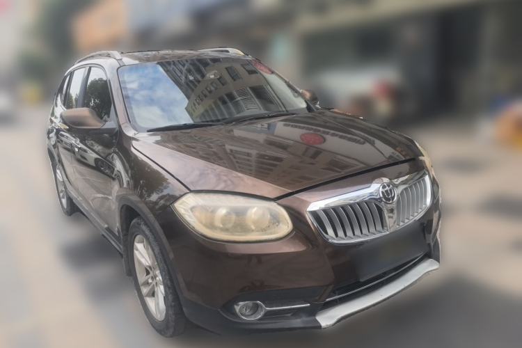 Used Brilliance V5 2012 1.6L Automatic Luxury Version Front Right 45 Deg