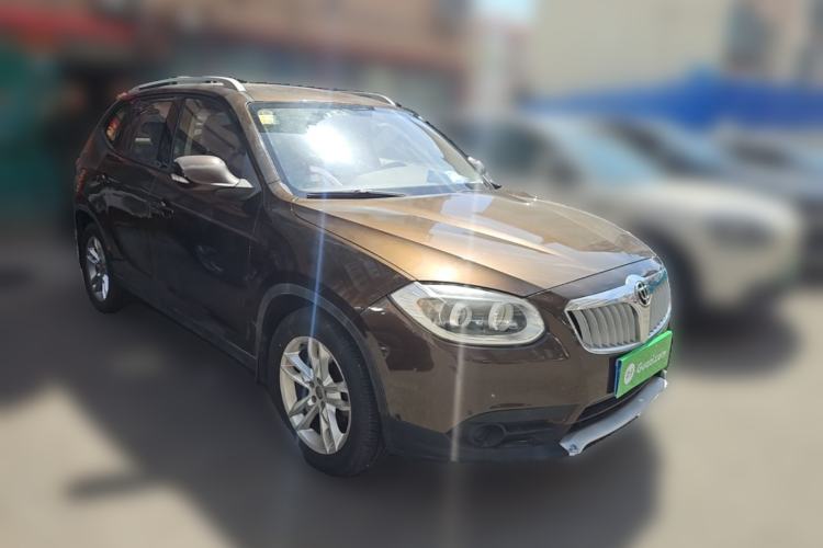 Used Brilliance V5 2012 1.6L Manual Comfort Model Front Right 45 Deg